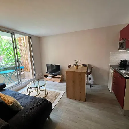 Les Magnolias 06 Daire